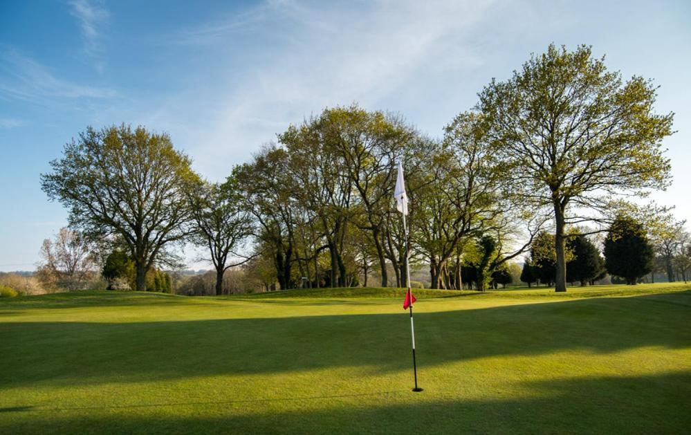 Sedlescombe Golf Hotel Eksteriør billede